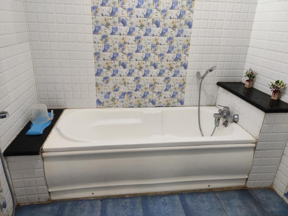 Subasree Cottage Tirunallar Dış mekan fotoğraf